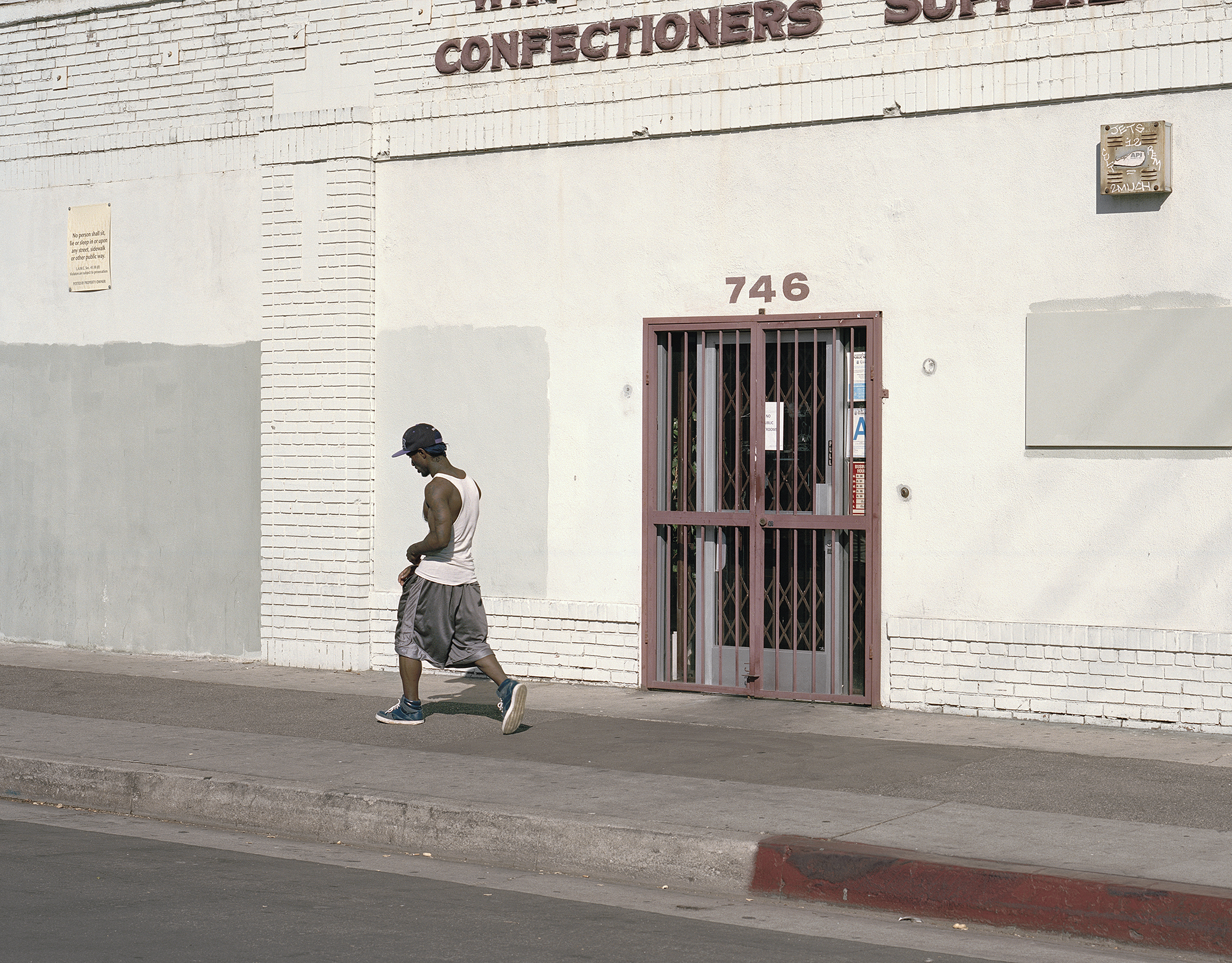 Lise Sarfati — Oh man